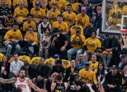 巴特勒绝杀时刻，唐斯点燃赛场，老鹰迎来胜利！