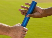 梅西官方宣布领先优势明显新规，塞尔维亚队引发争议！上演精彩一战