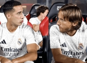 包含皇马高调宣布新引援，球队深化阵容厚度的词条